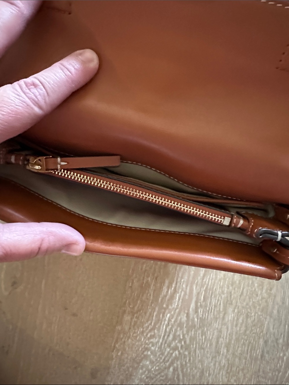 Tory Burch Leather Crossbody Bag in Cognac - Picture 3 of 4